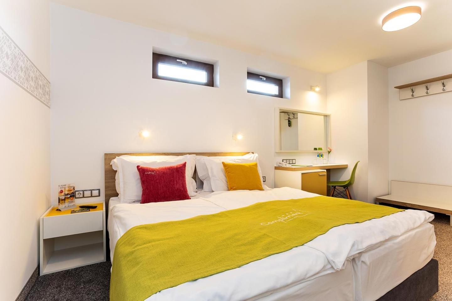 Hotel Compliment Tryavna Ngoại thất bức ảnh