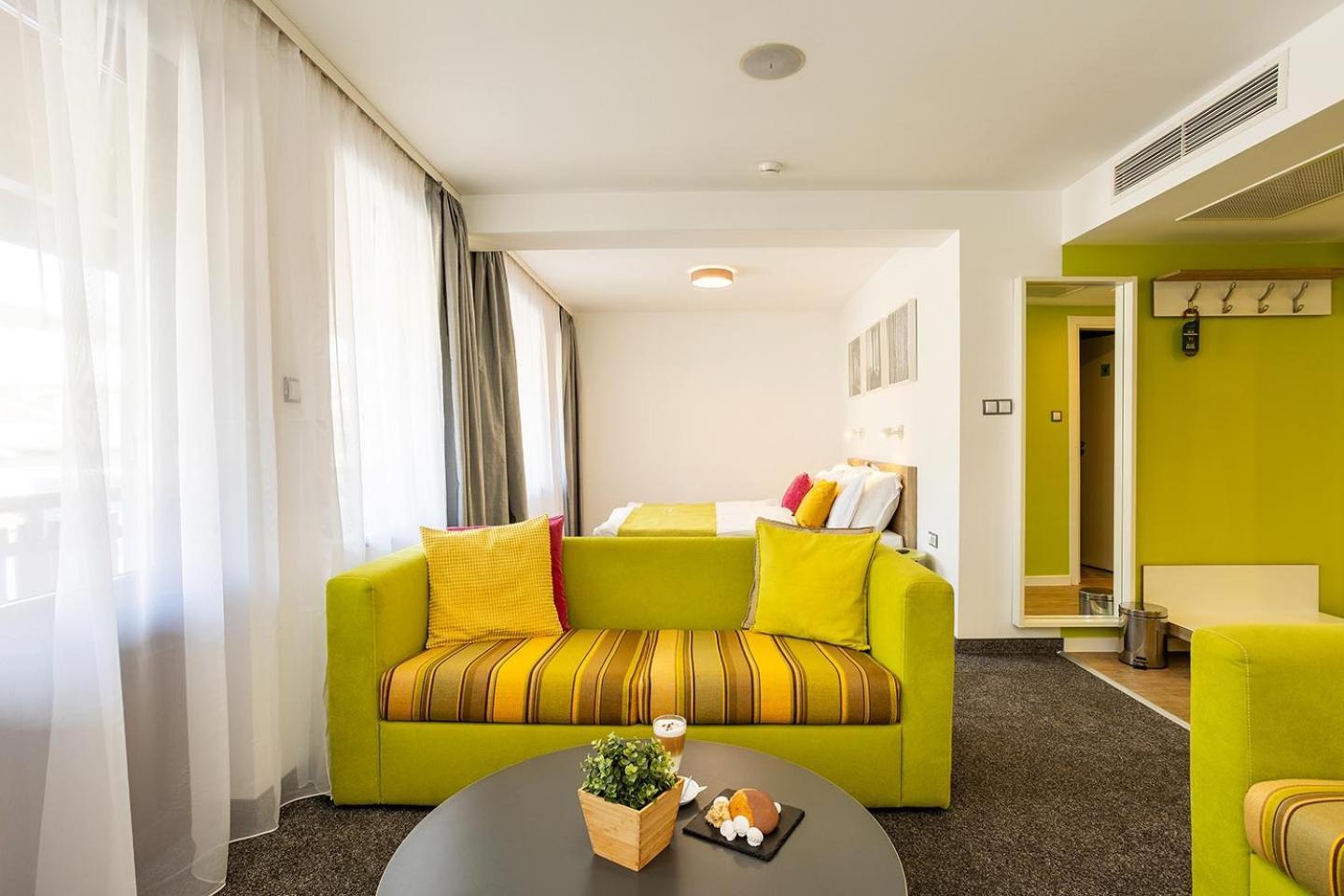 Hotel Compliment Tryavna Ngoại thất bức ảnh